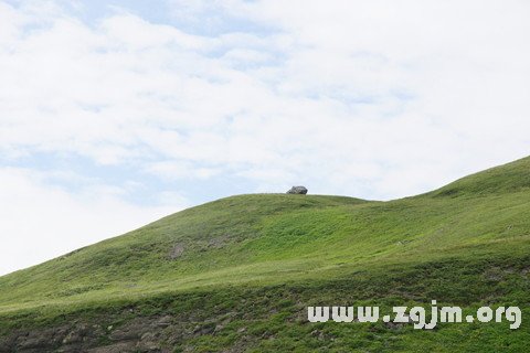 梦见山坡